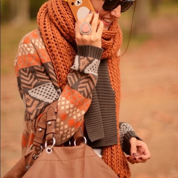 ISO this beautiful cozy fall sweater!!!! - Picture 2 of 2